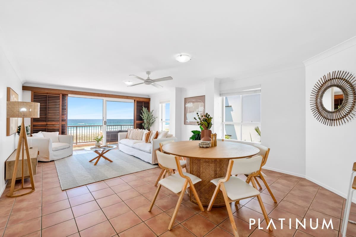 7/241 Golden Four Drive, Bilinga