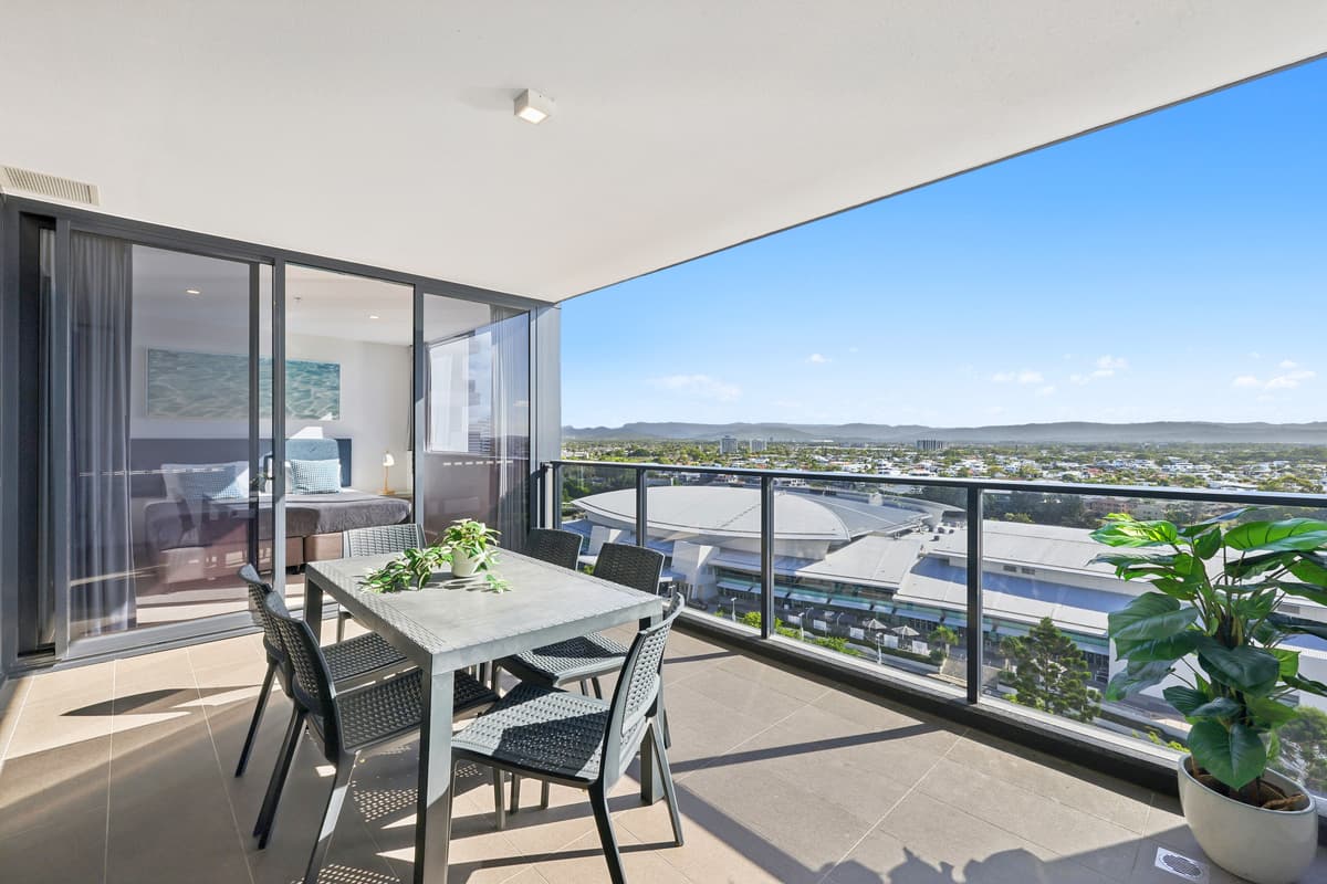 56/31 Queensland Avenue, Broadbeach