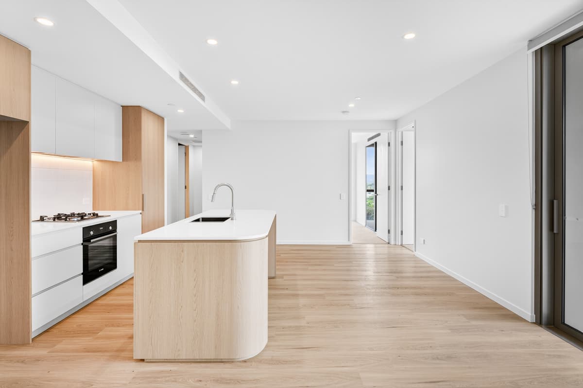801/146 Surf Parade, Broadbeach