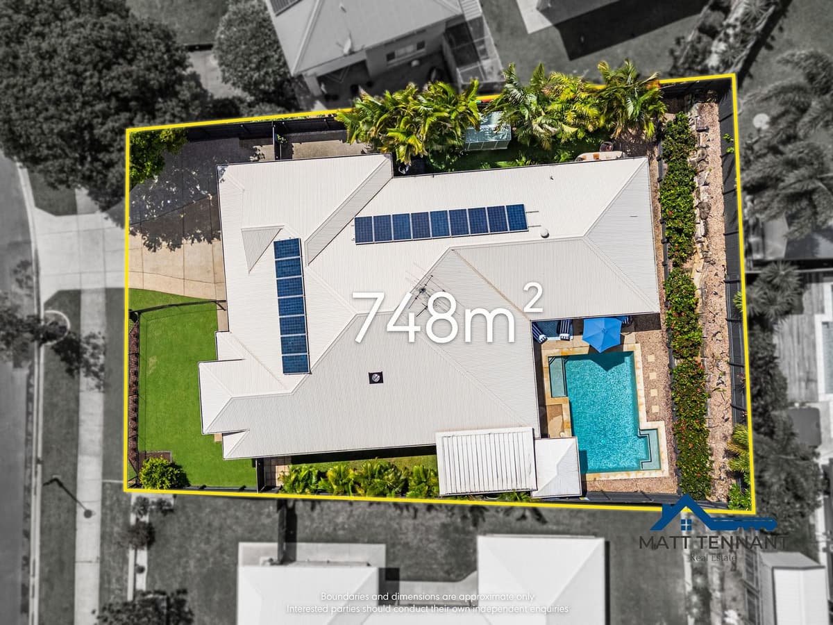 14 Valencia Springs Drive, Redland Bay