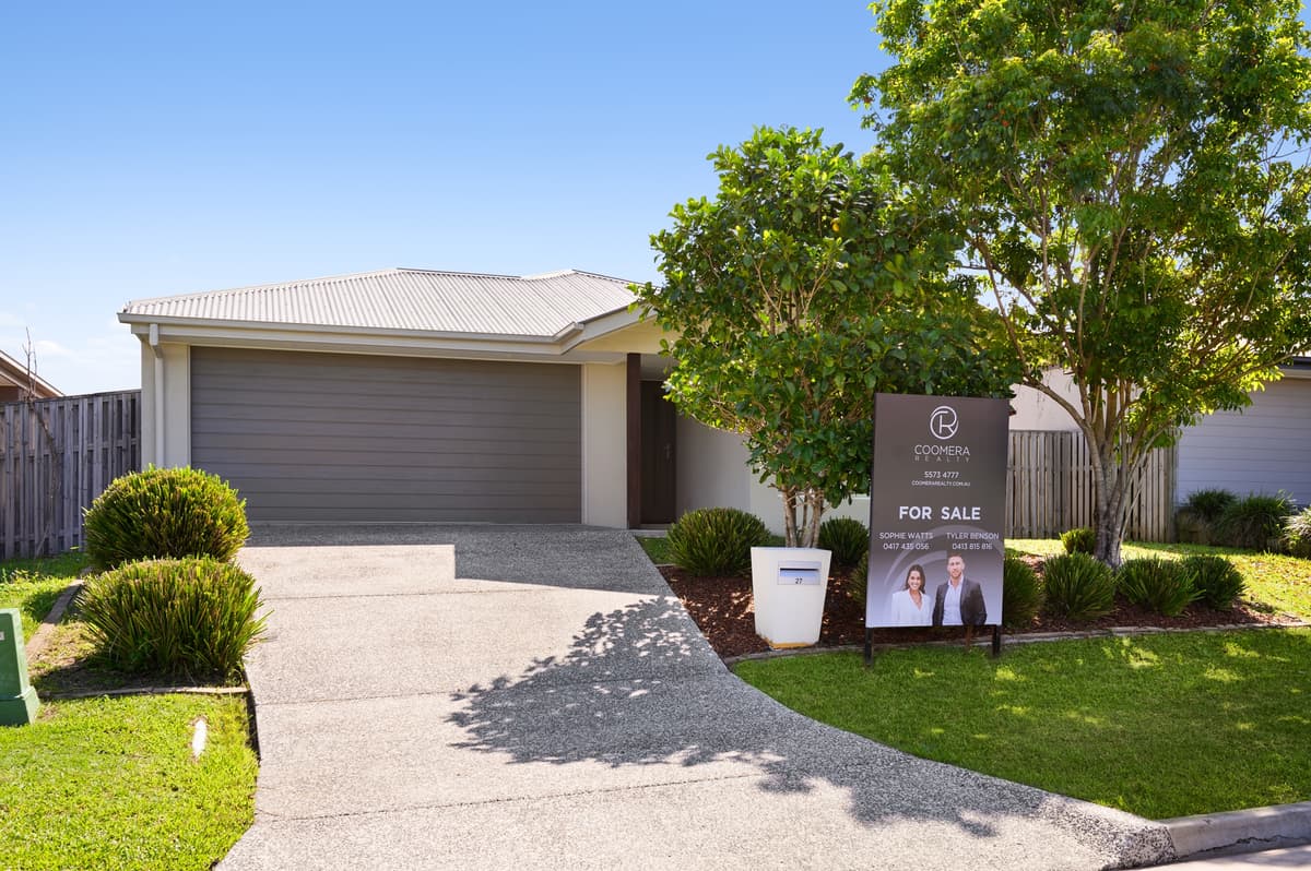27 Bellbird Crescent, Coomera