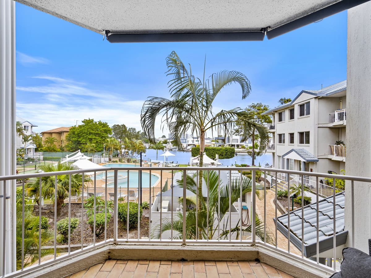 29/6 Back Street, Biggera Waters