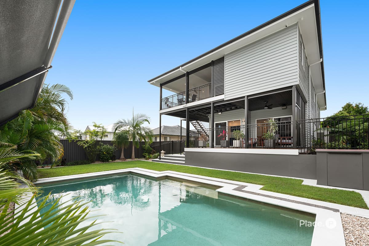 84 Arrol Street, Camp Hill