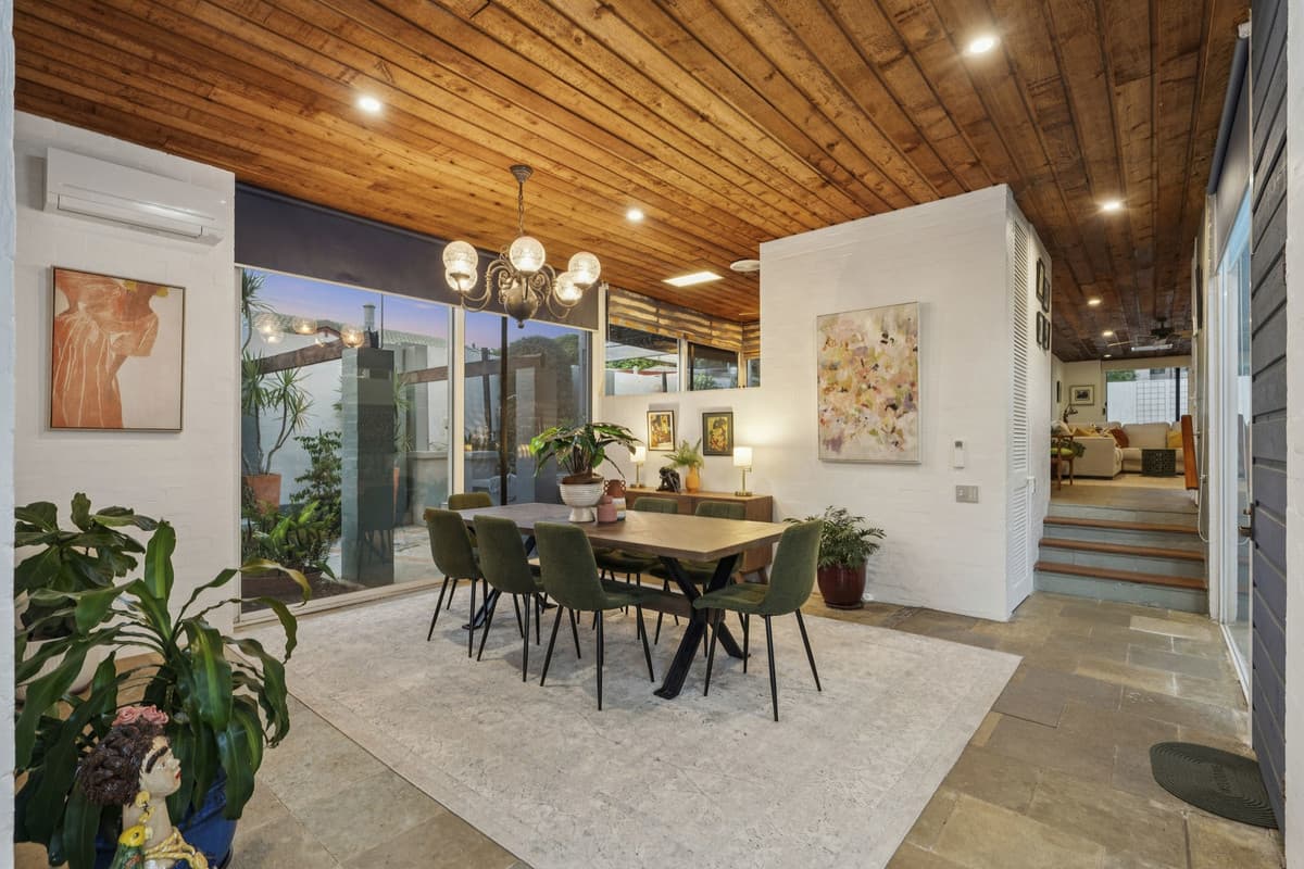 9 Lergessner Street, Biggera Waters