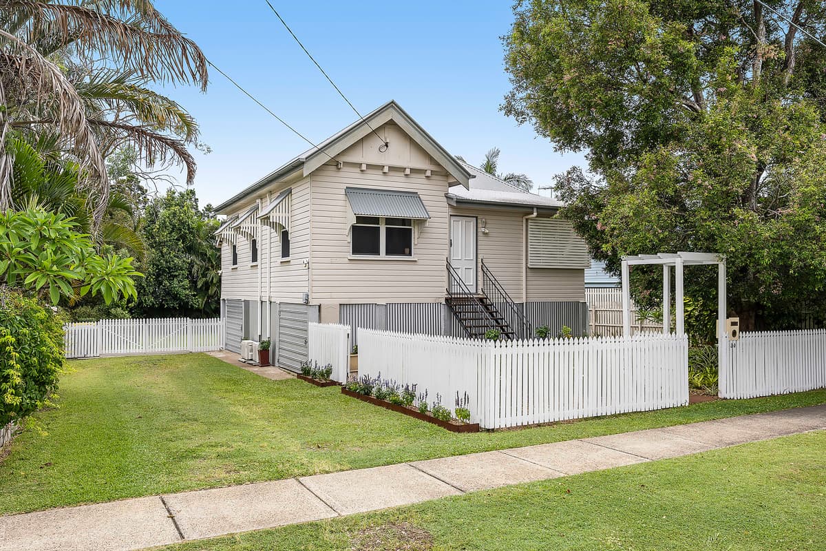 30 Arras Street, Yeronga