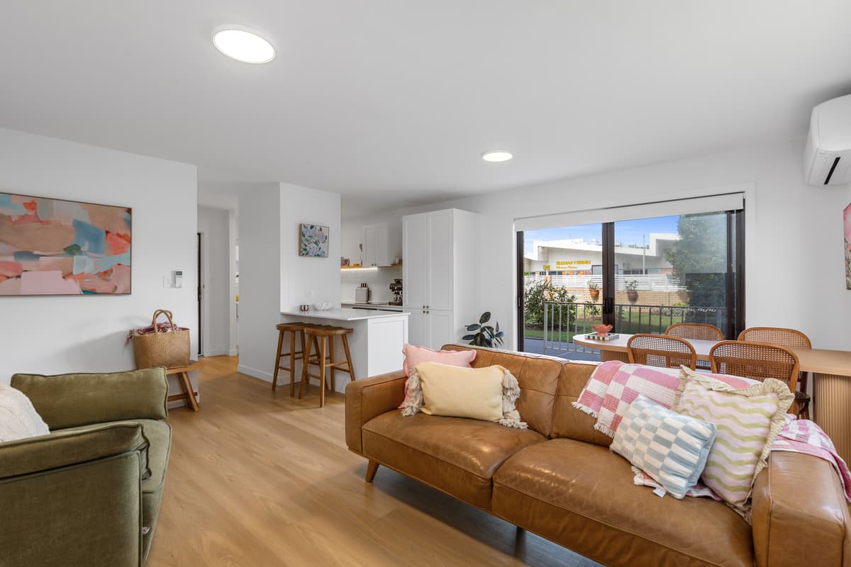 2/1031 Gold Coast Highway, Palm Beach