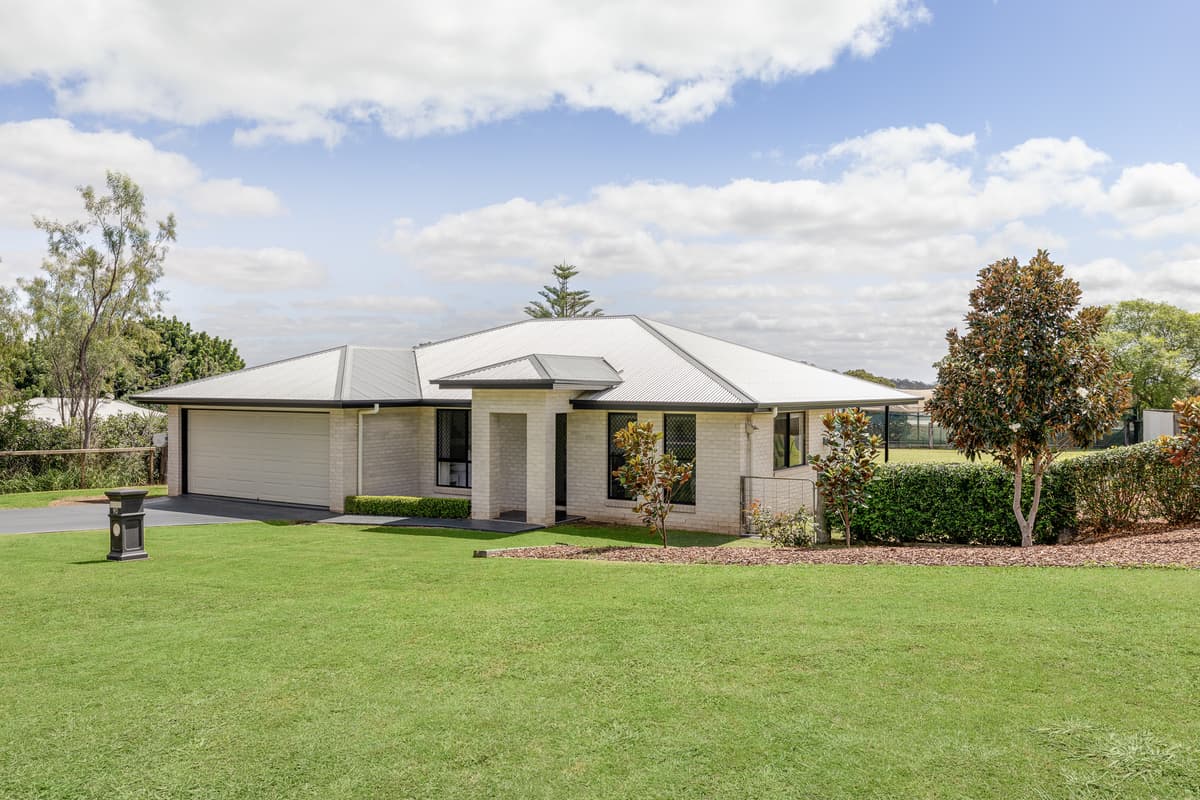 90 Peters Road, Meringandan West