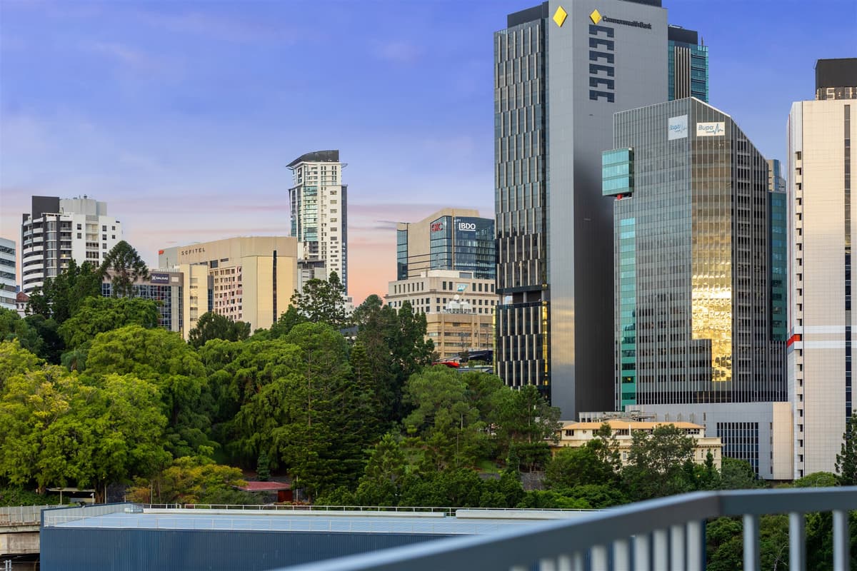 52/160 Roma Street, Brisbane City