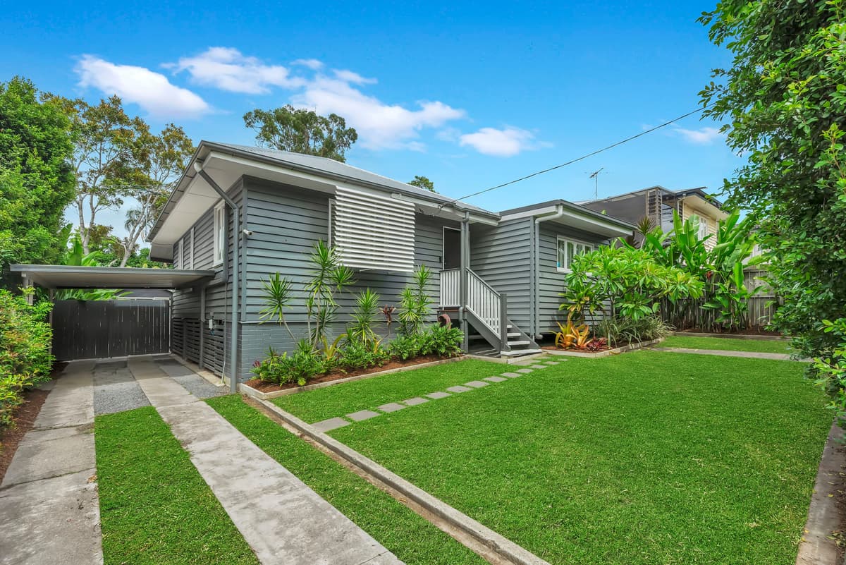 262 Kitchener Road, Stafford Heights
