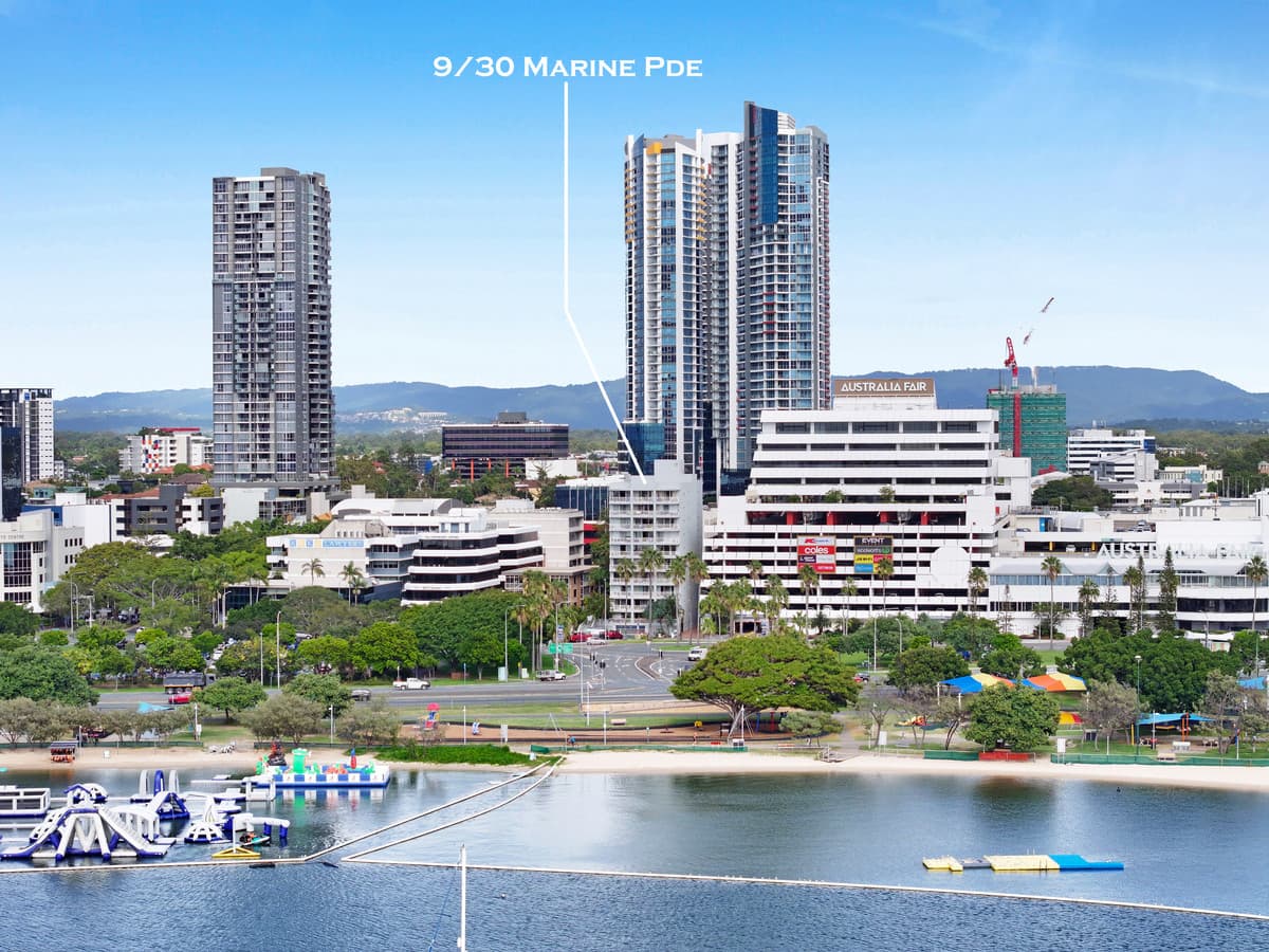 9/30 Marine Parade, Southport