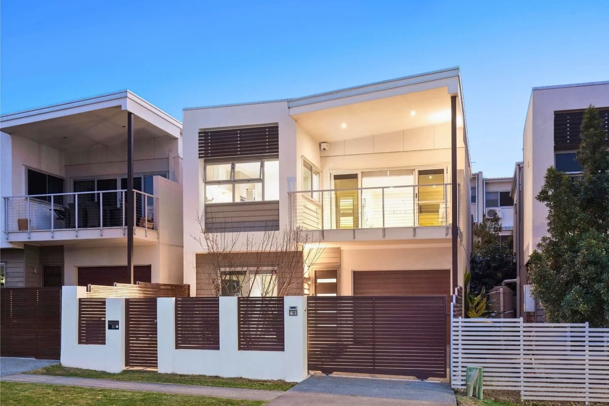 10 Ovey Street, Morningside