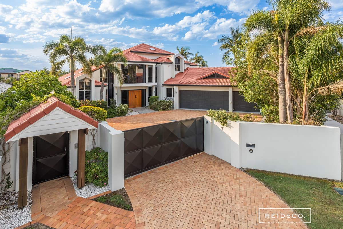 7 Sceptre Court, Newport