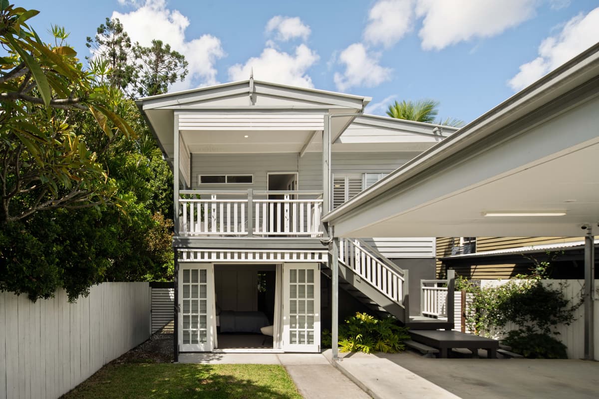 84 Mcconnell Street, Bulimba