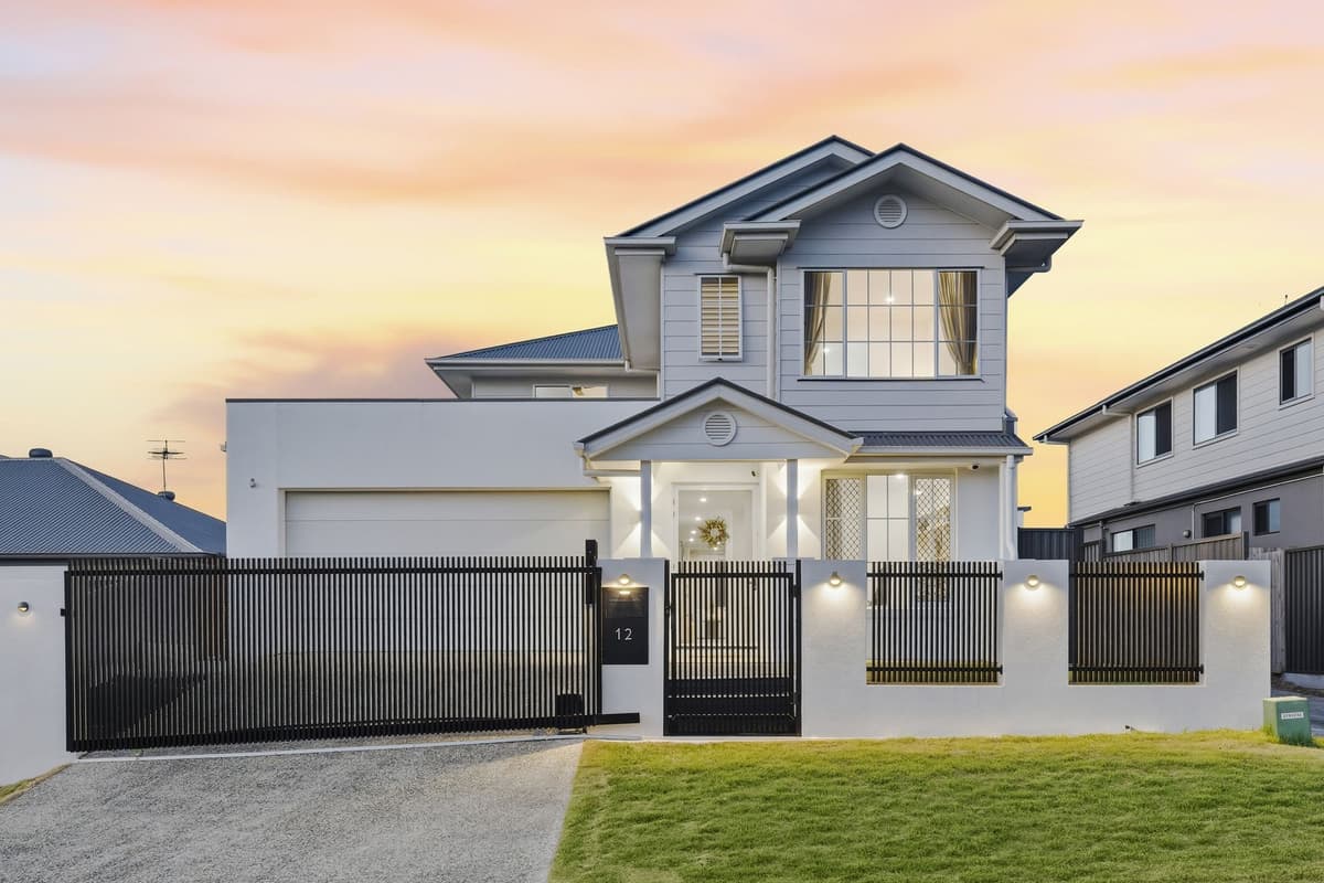 12 Leading Place, Calamvale