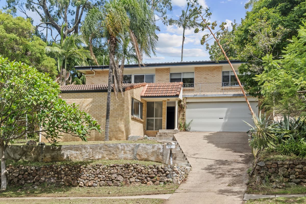 915 Cavendish Road, Mount Gravatt East