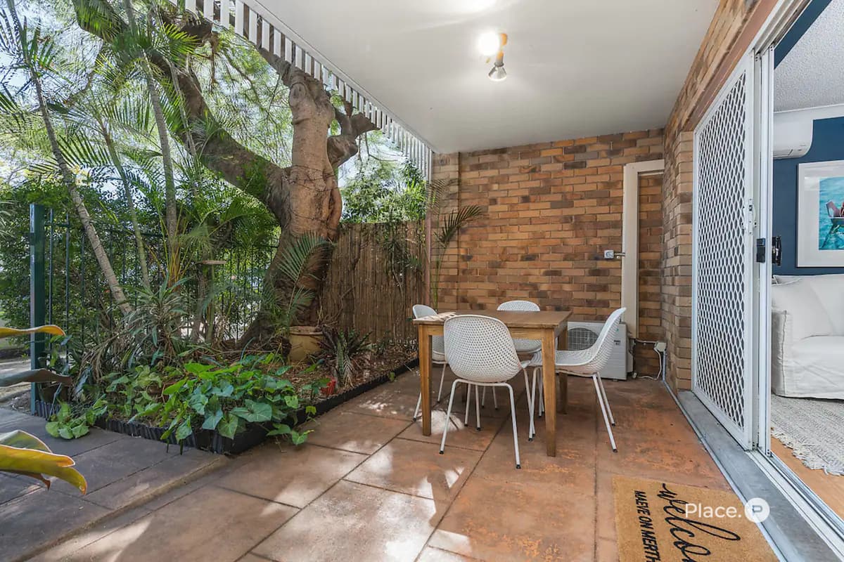 18/159 Merthyr Road, New Farm