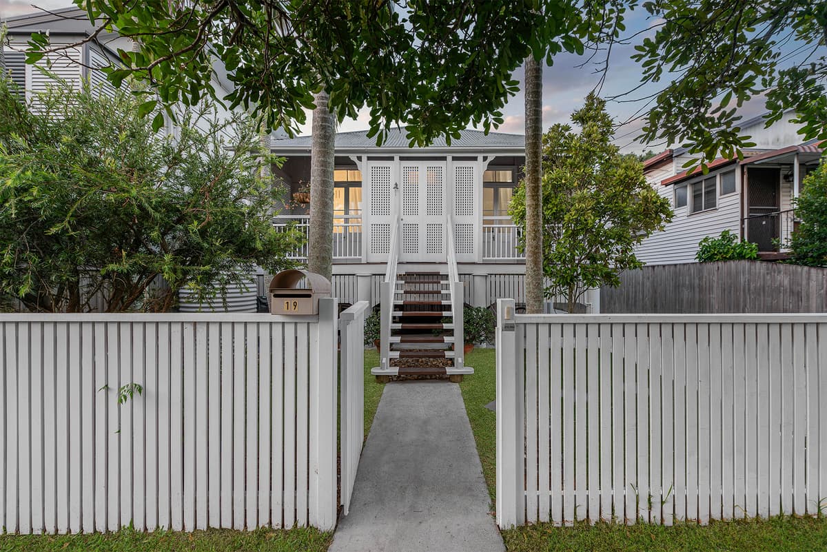 19 Barton Road, Hawthorne