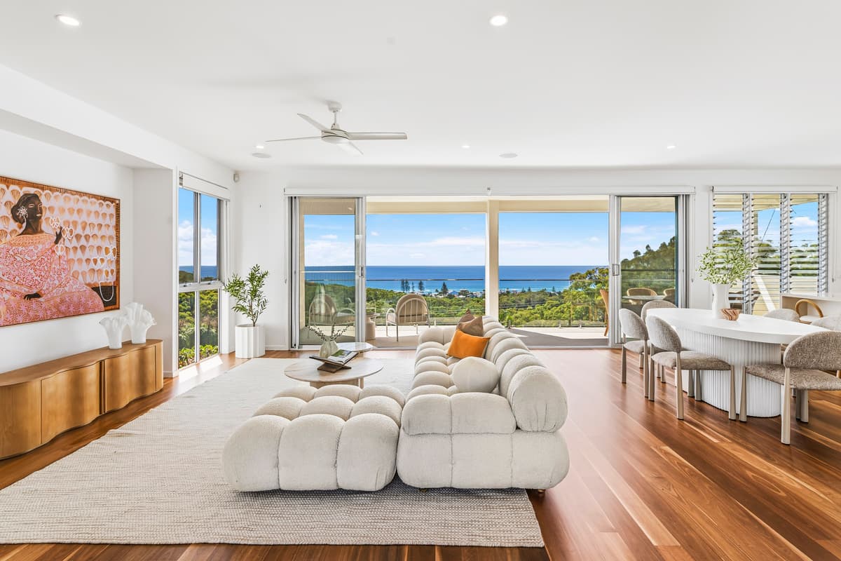 15 Pall Mall Avenue, Currumbin