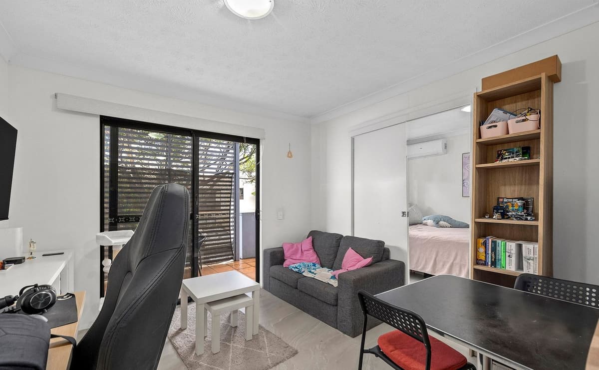 4/273 Boundary Street, Spring Hill