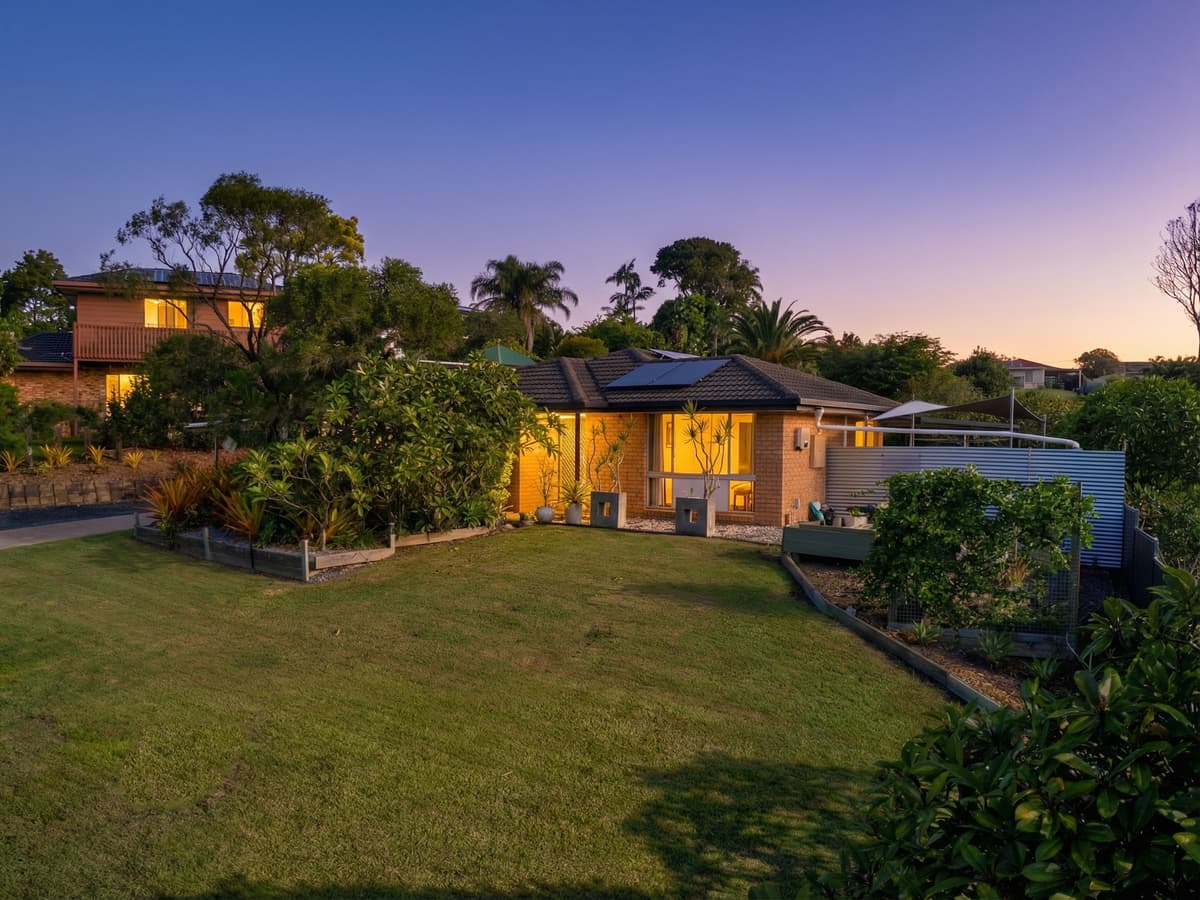 12 Balfour Crescent, Highland Park