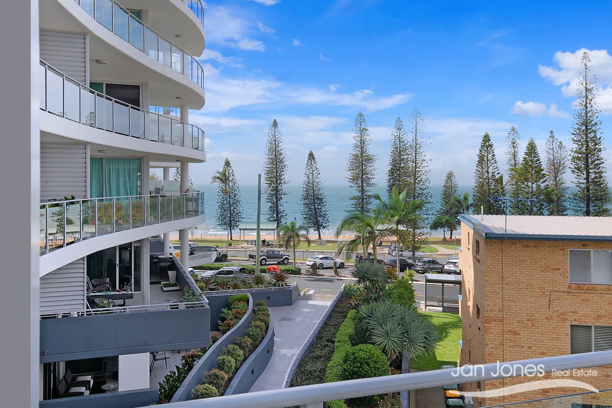44/17-23 Marine Parade, Redcliffe