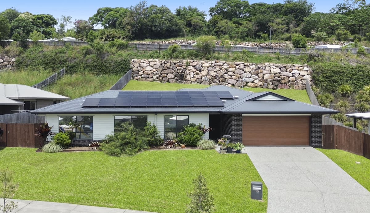 15 Jeanette Avenue, Nambour