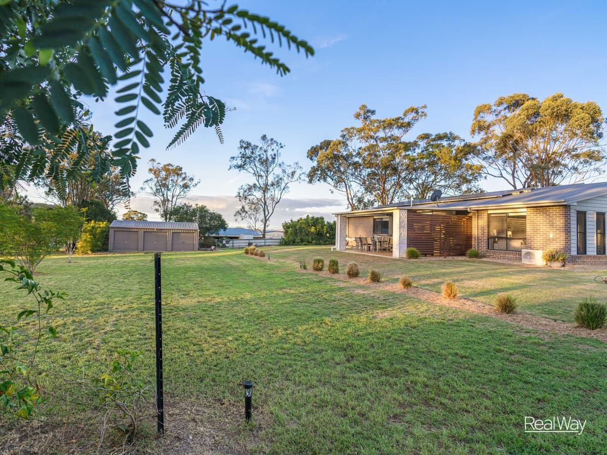 100 Peters Road, Meringandan West