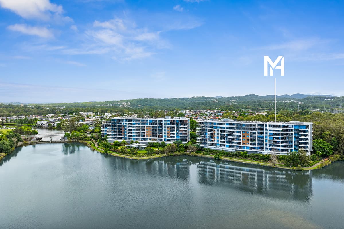 1710/397 Christine Avenue, Varsity Lakes