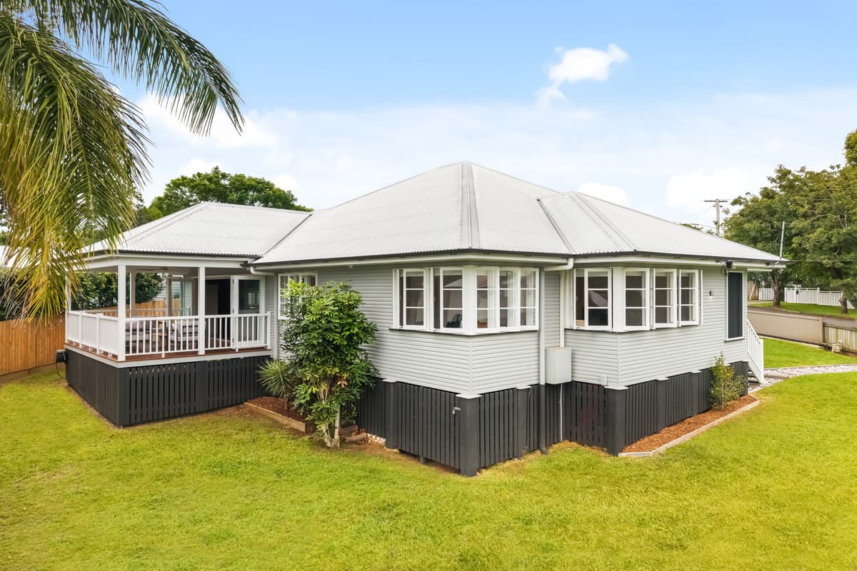 2 Fitzsimmons Street, Keperra