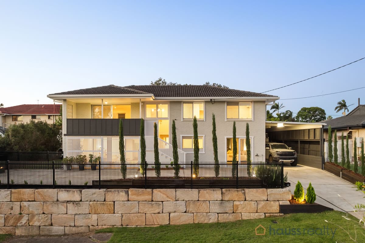 22 Deniven Street, Corinda