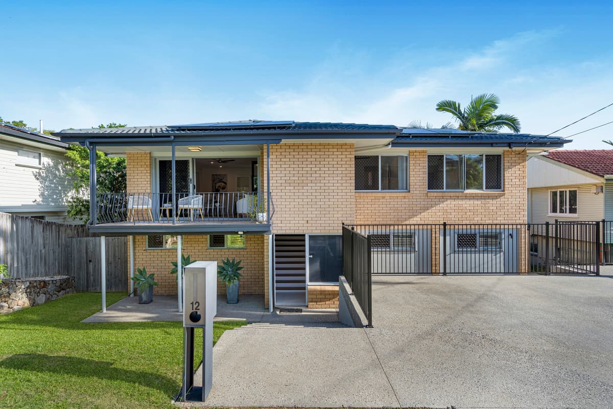 12 Chaplin Street, Stafford Heights
