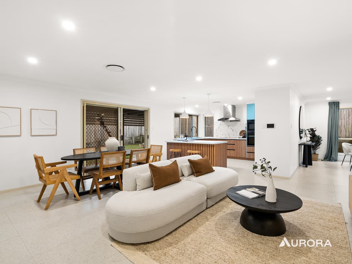 29 Newland Crescent, Parkinson