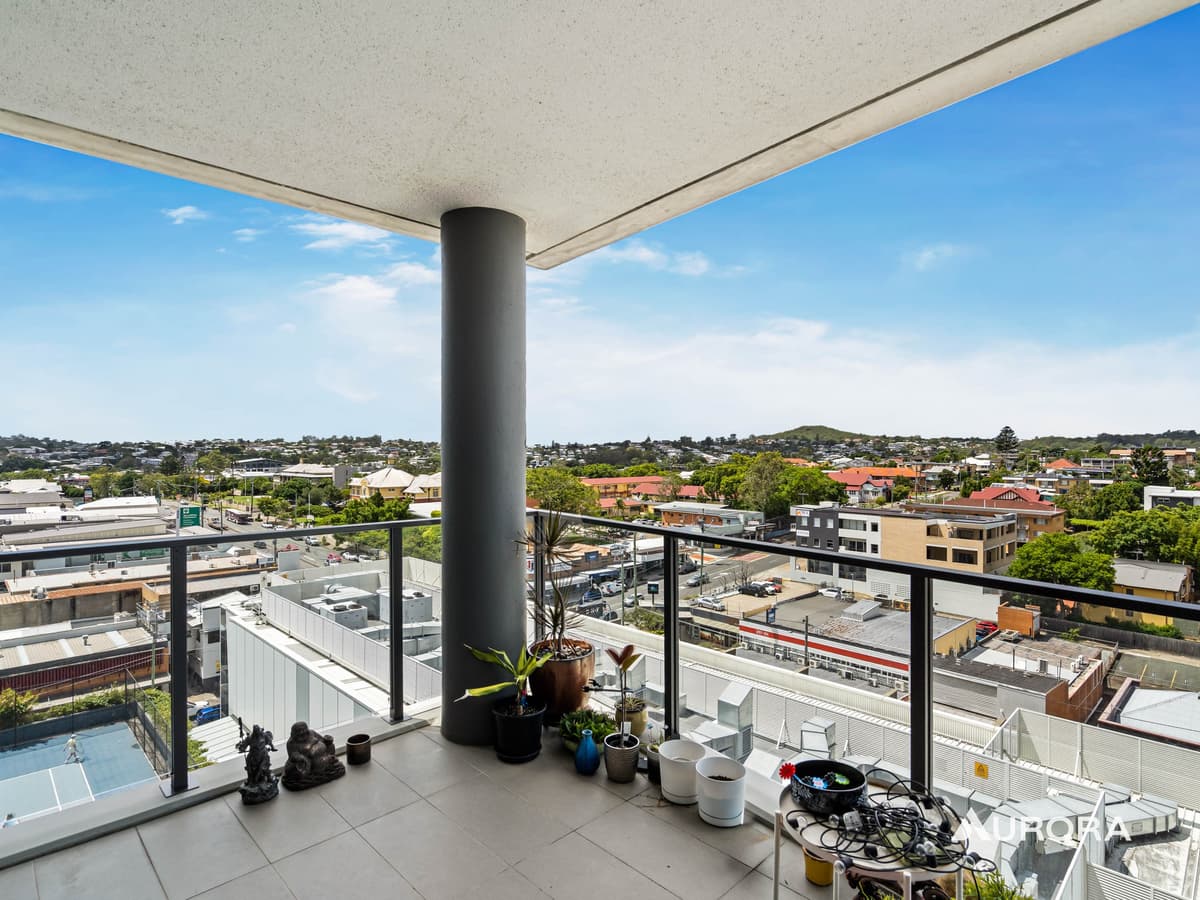 21006/300 Old Cleveland Road, Coorparoo