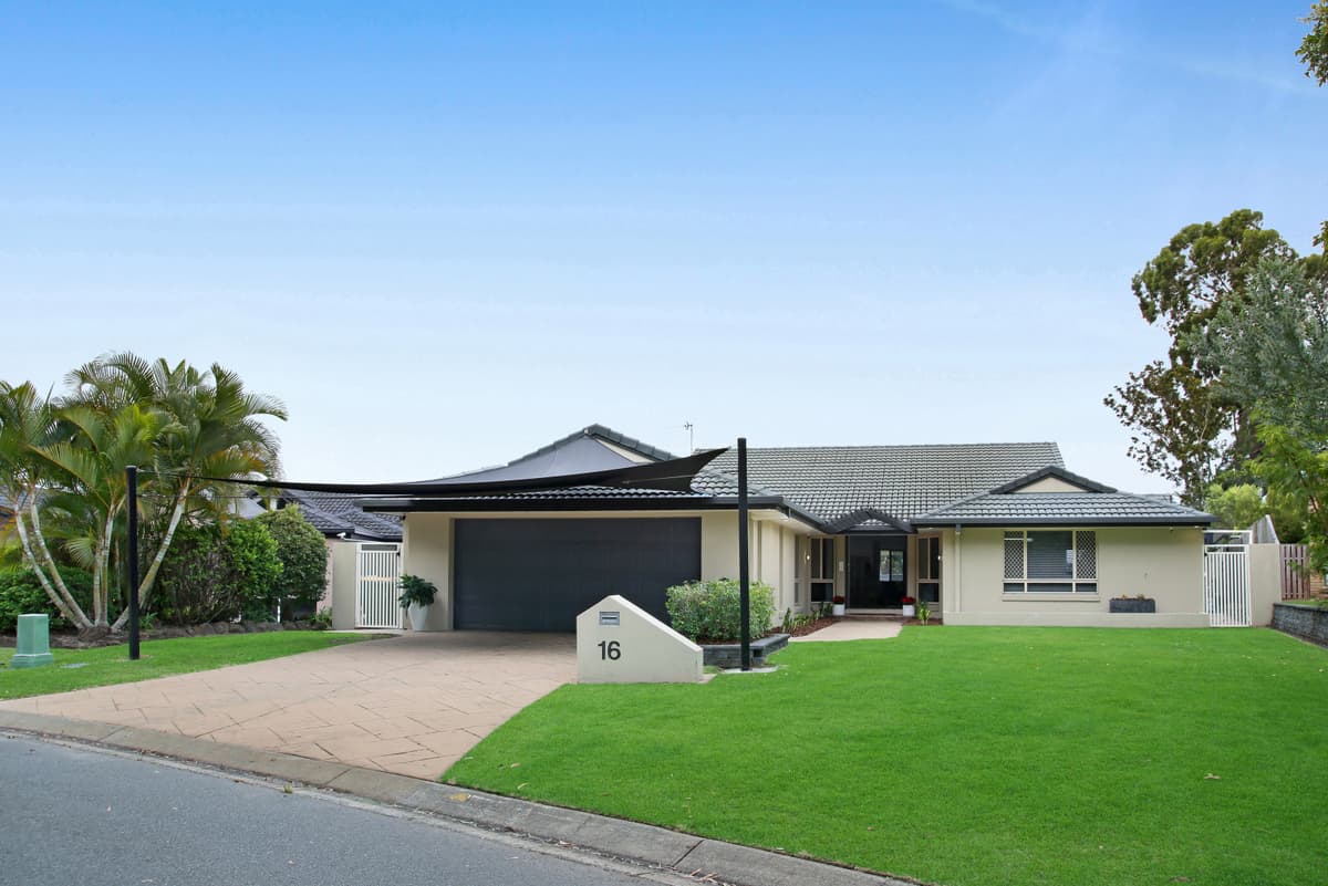 16 Collingwood Avenue, Robina