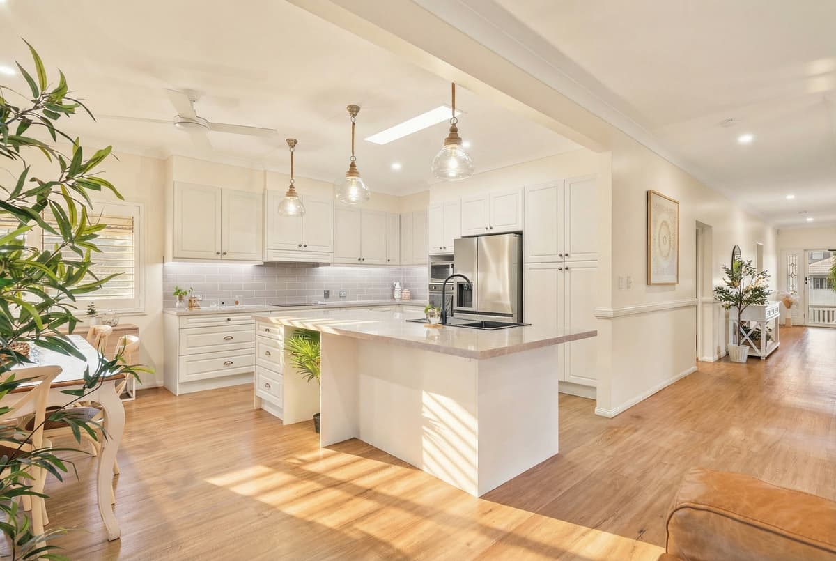 46 Crescent Avenue, Hope Island