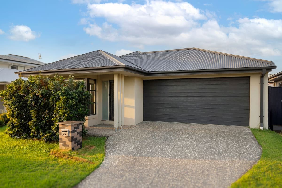 27 Tadorna Street, Palmview