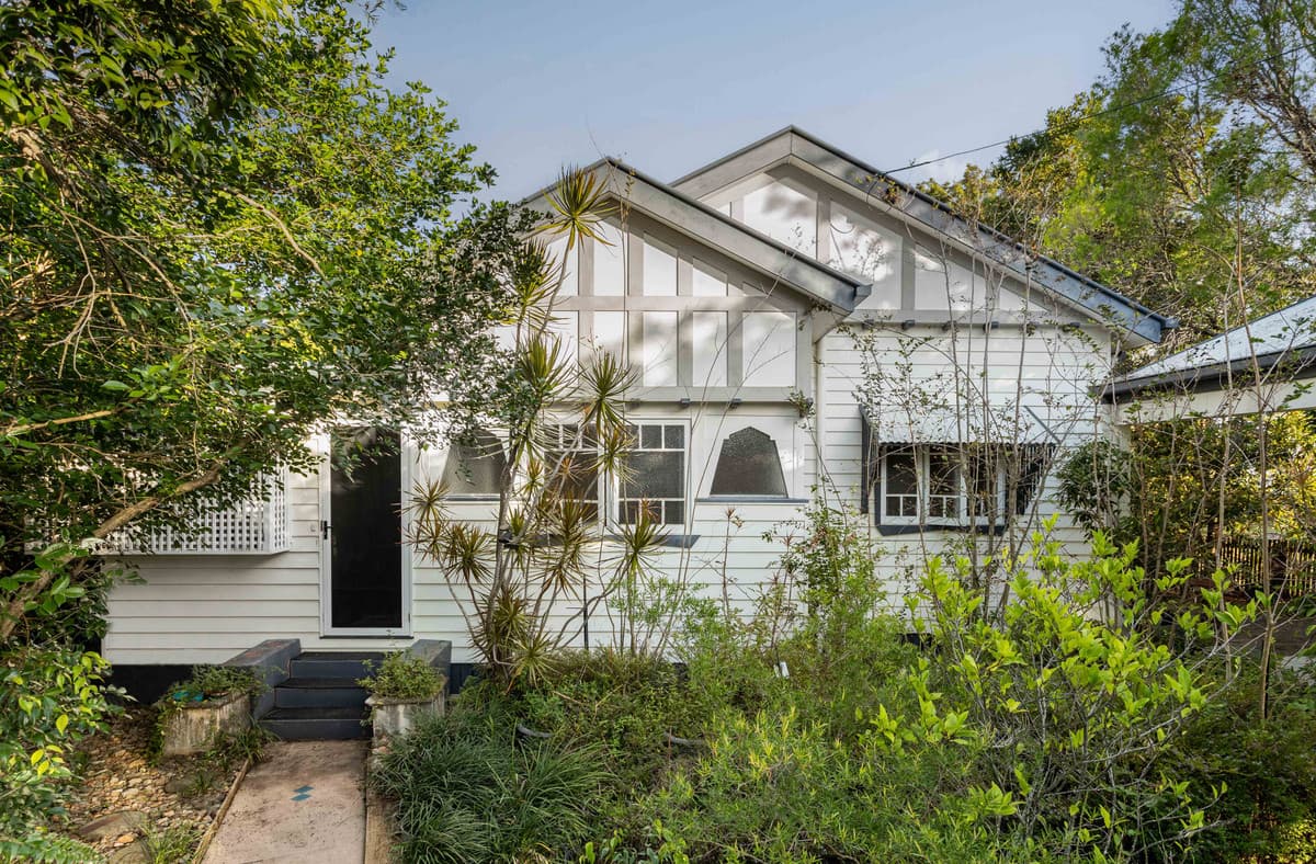 33 Wellington Street, Virginia