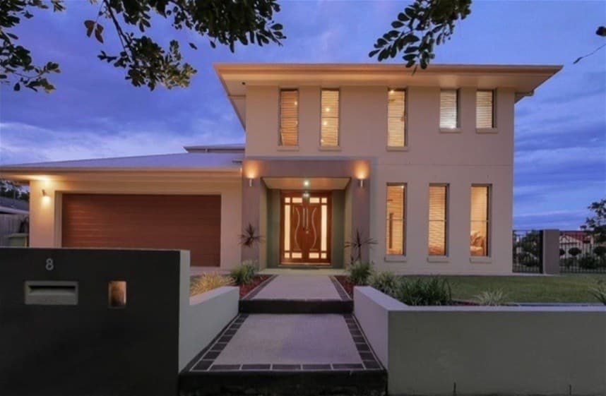 8 Waltham Street, Heritage Park