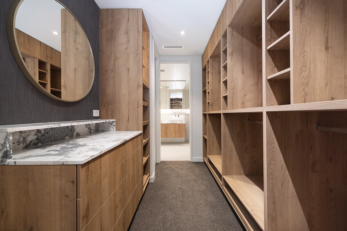 202/29 Byron Street, Bulimba