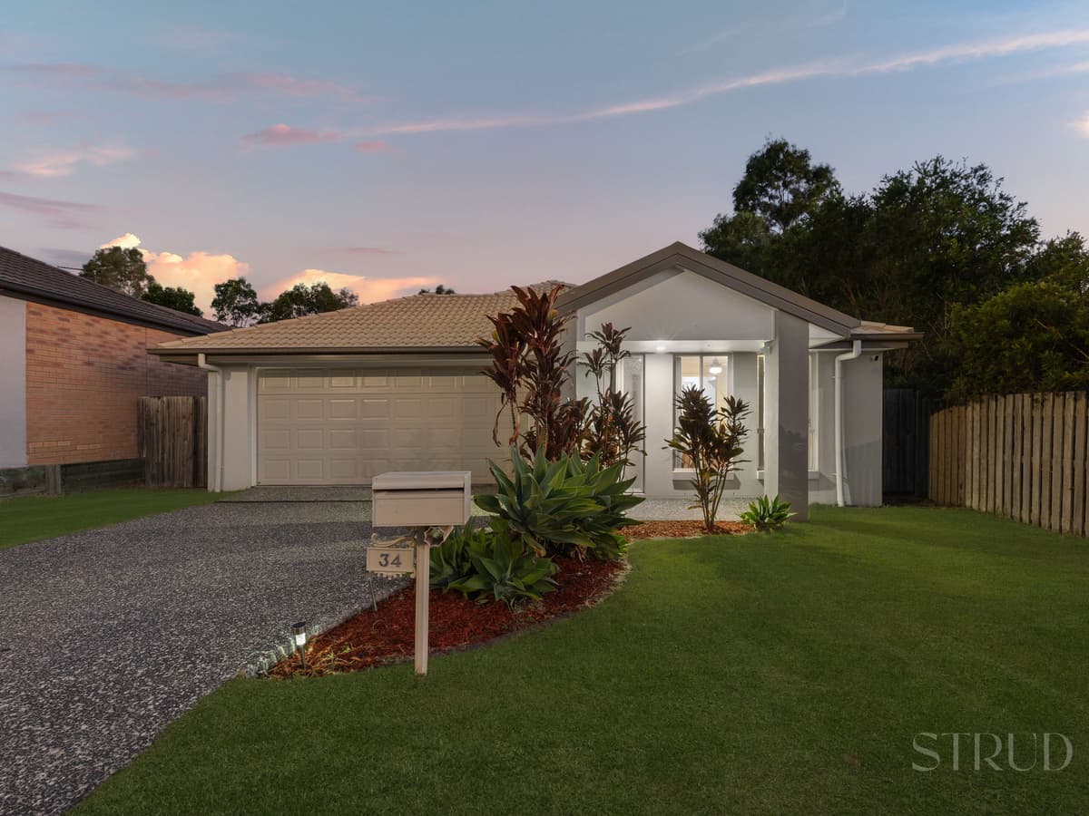 34 Hallvard Crescent, Augustine Heights