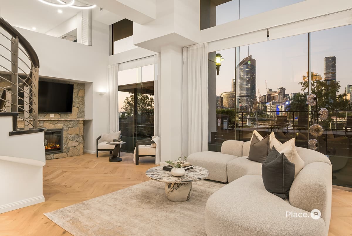 1/21 Dock Street, South Brisbane