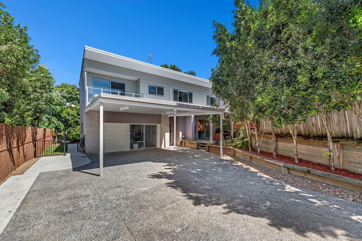 32a Pilliga Street, Southport