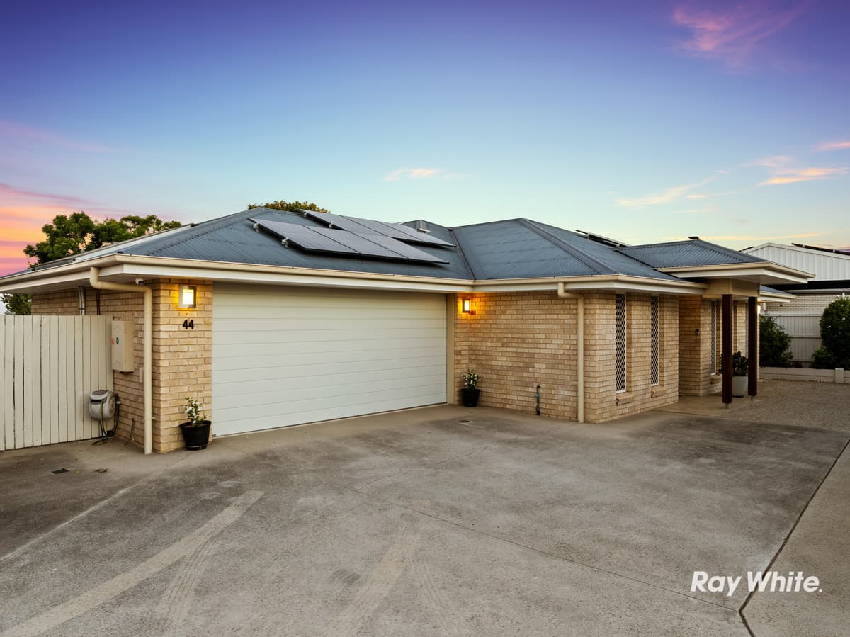 44 Stringybark Street, Regents Park