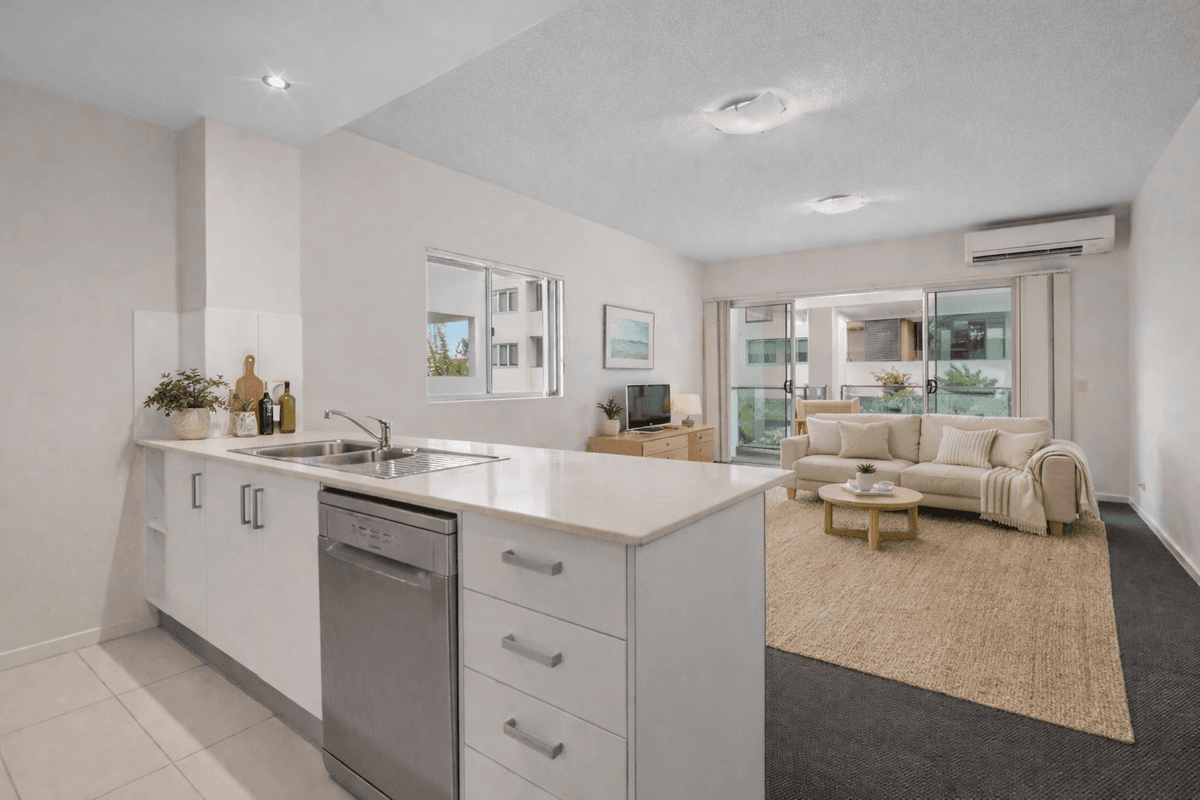 43/28 Ferry Road, West End