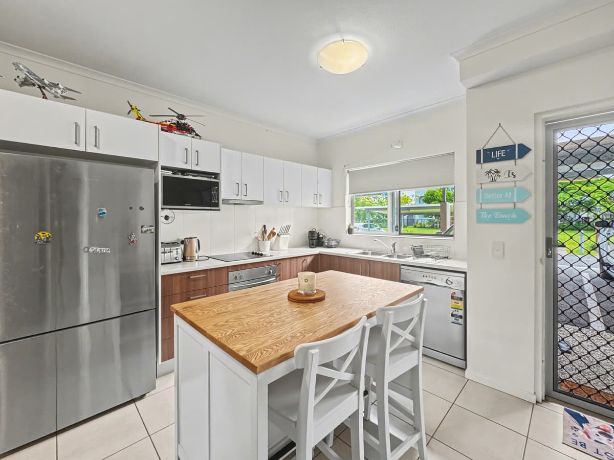 404/25 Chancellor Village Boulevard, Sippy Downs