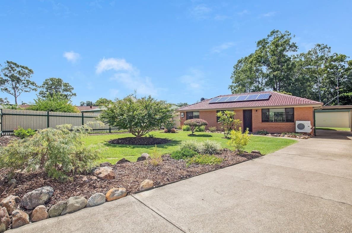 17 Guthrie Parade, Carrara