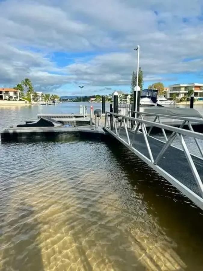 5/18 Commodore Drive, Surfers Paradise