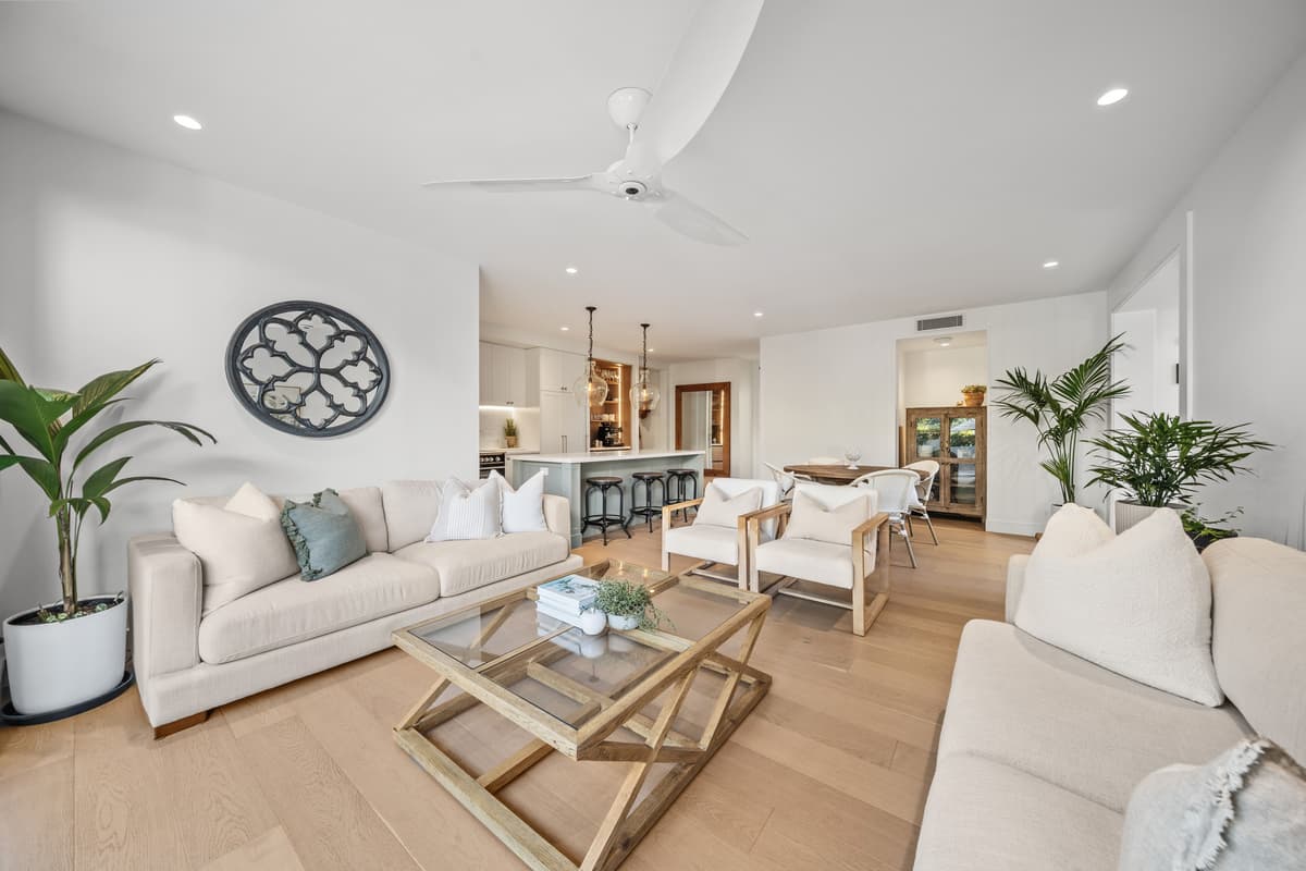 1/3 Beach Parade, Surfers Paradise