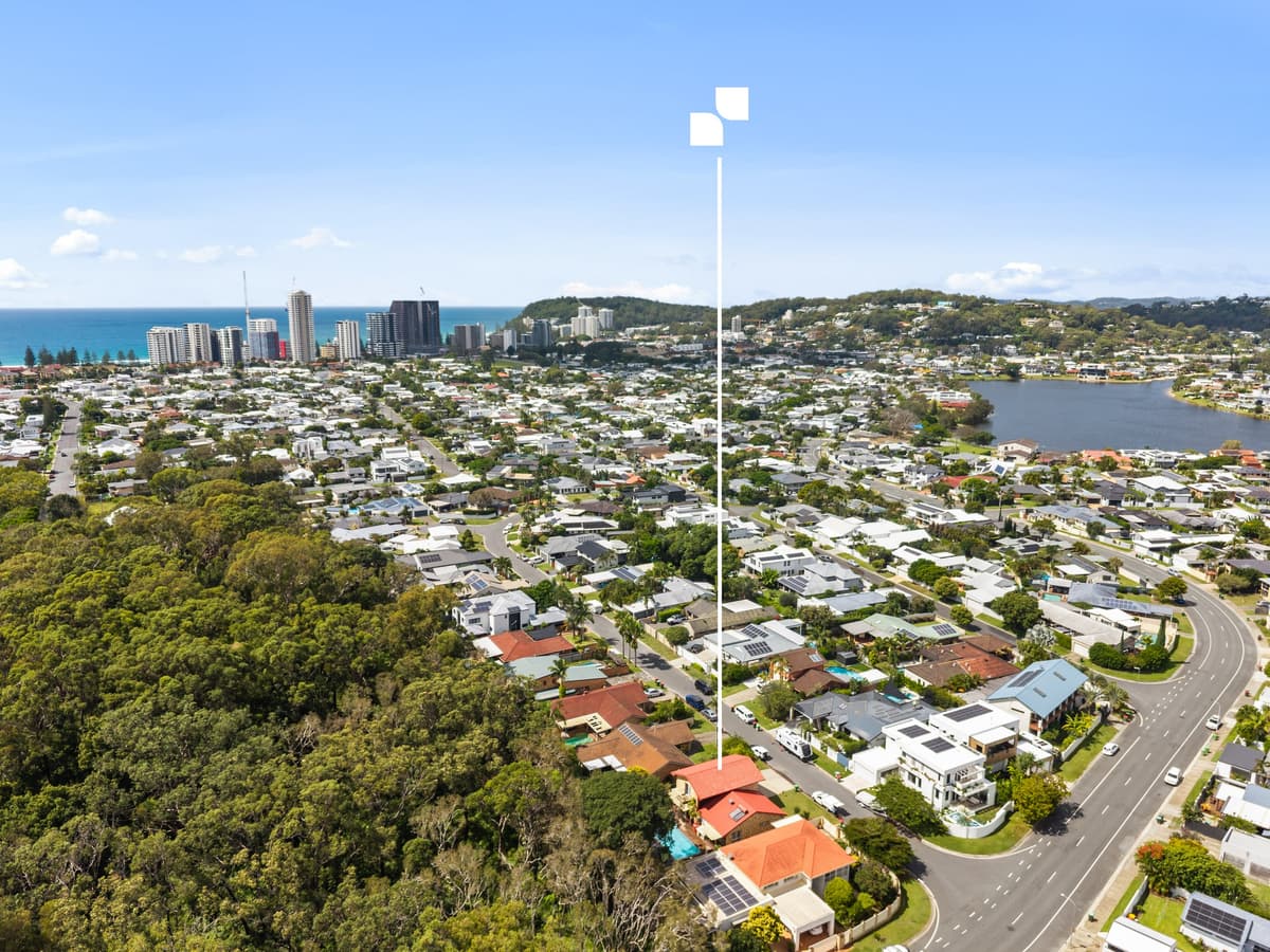 27 Bittern Avenue, Burleigh Waters