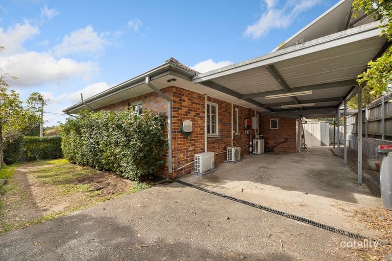 187 Cracknell Road, Tarragindi